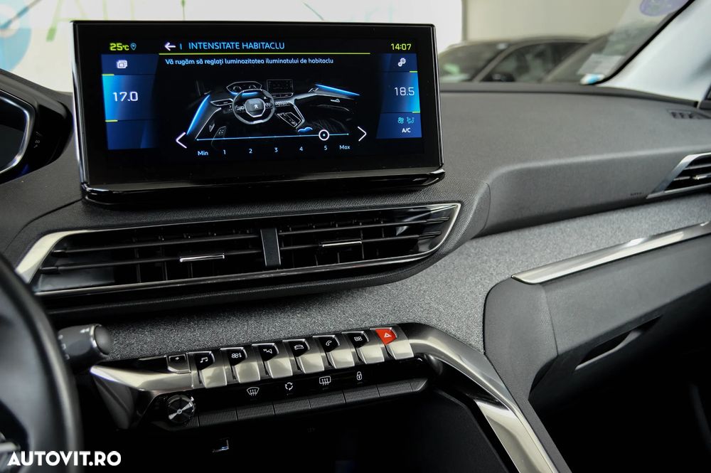 Peugeot 3008 PHEV 225 EAT8 Allure Pack - 25