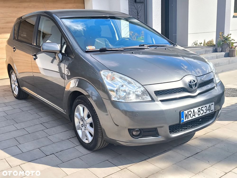 Toyota Corolla Verso 1.8 Luna - 1