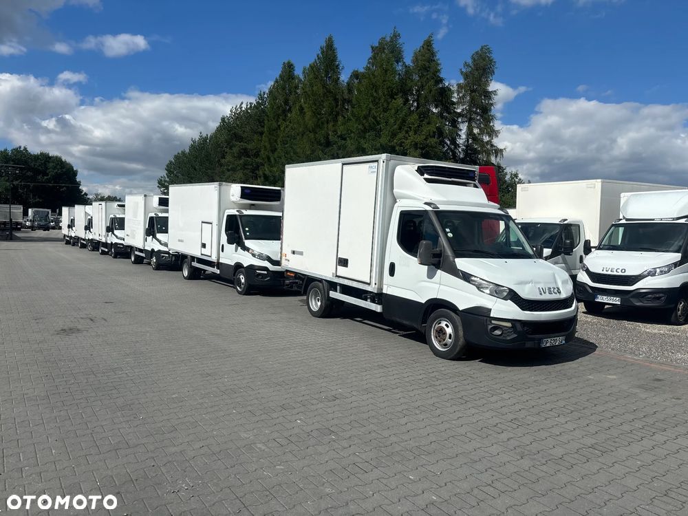 Iveco IVECO DAILY CHŁODNIA KONTENER PODWOZIE DO ZABUDOWY WYWROT KIPER KILKANAŚCIE SZTUK DUZY WYBÓR 35C13,,35C14,35C15,35C16 - 1