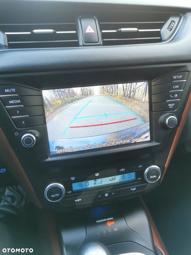 Toyota Avensis 1.8 Premium - 13