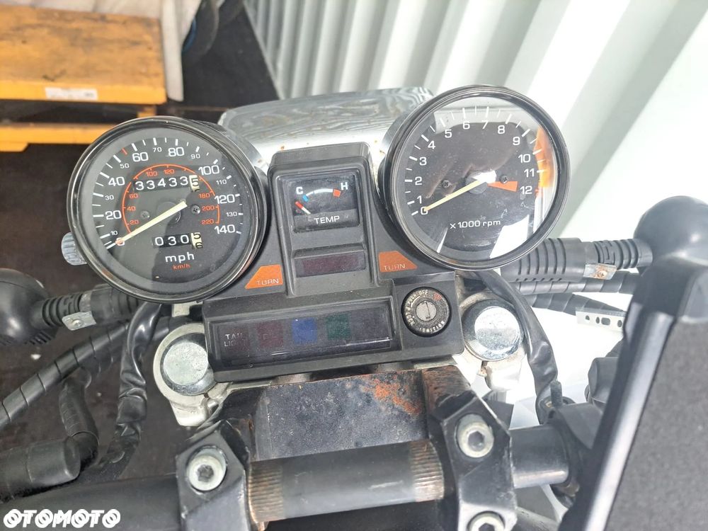 Honda VF - 2