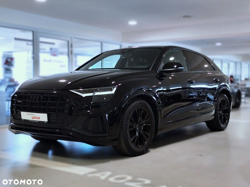 Audi Q8 - 1