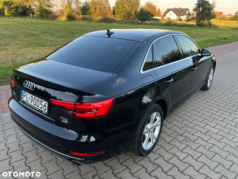 Audi A4 Limousine - 10