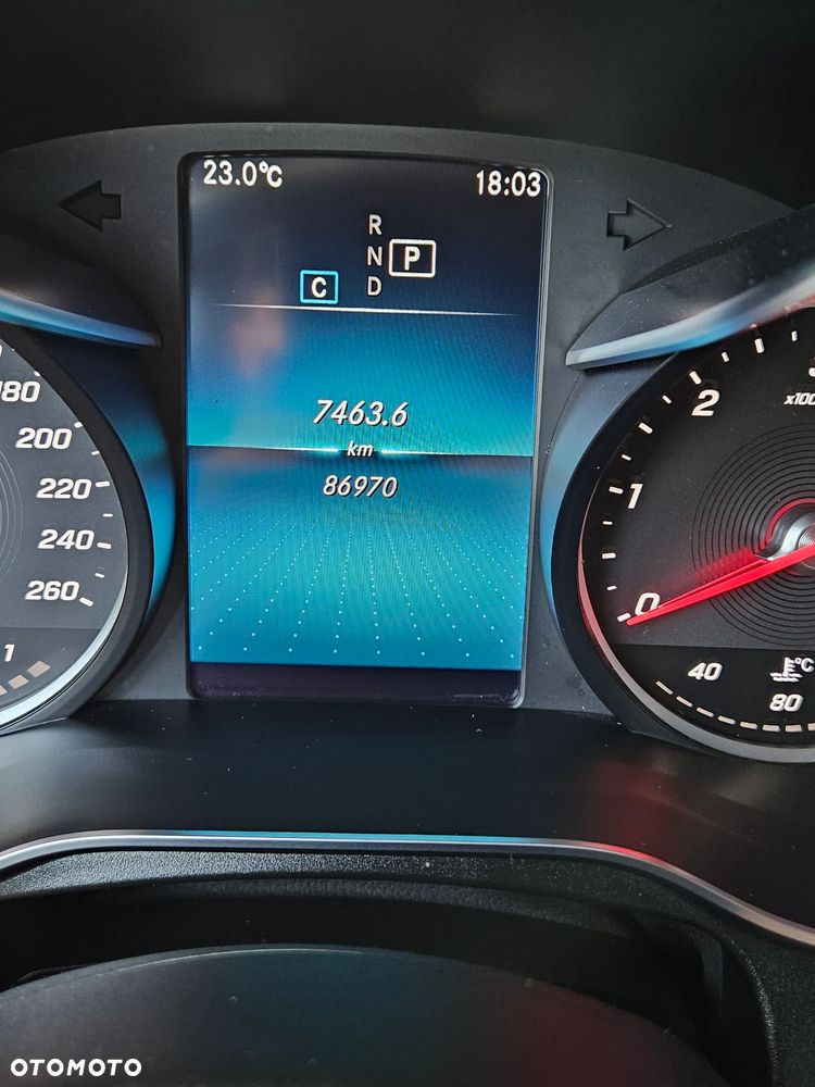 Mercedes-Benz GLC 220 d - 16