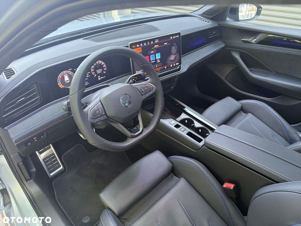 Volkswagen Passat Variant 2.0 TDI SCR 4Mot R-Line DSG - 10