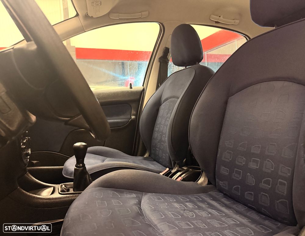 Peugeot 206 1.1 Color Line - 6