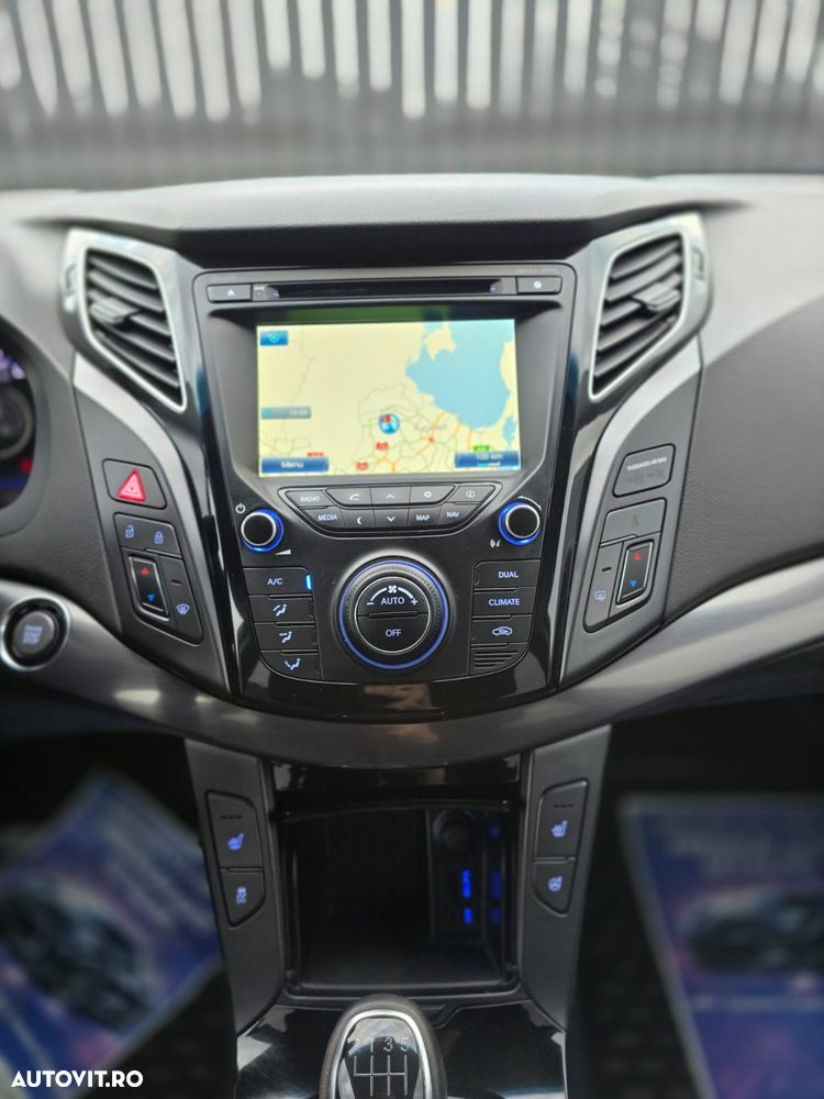 Hyundai i40 i40cw 1.7 CRDi Fifa World Cup Edition - 30