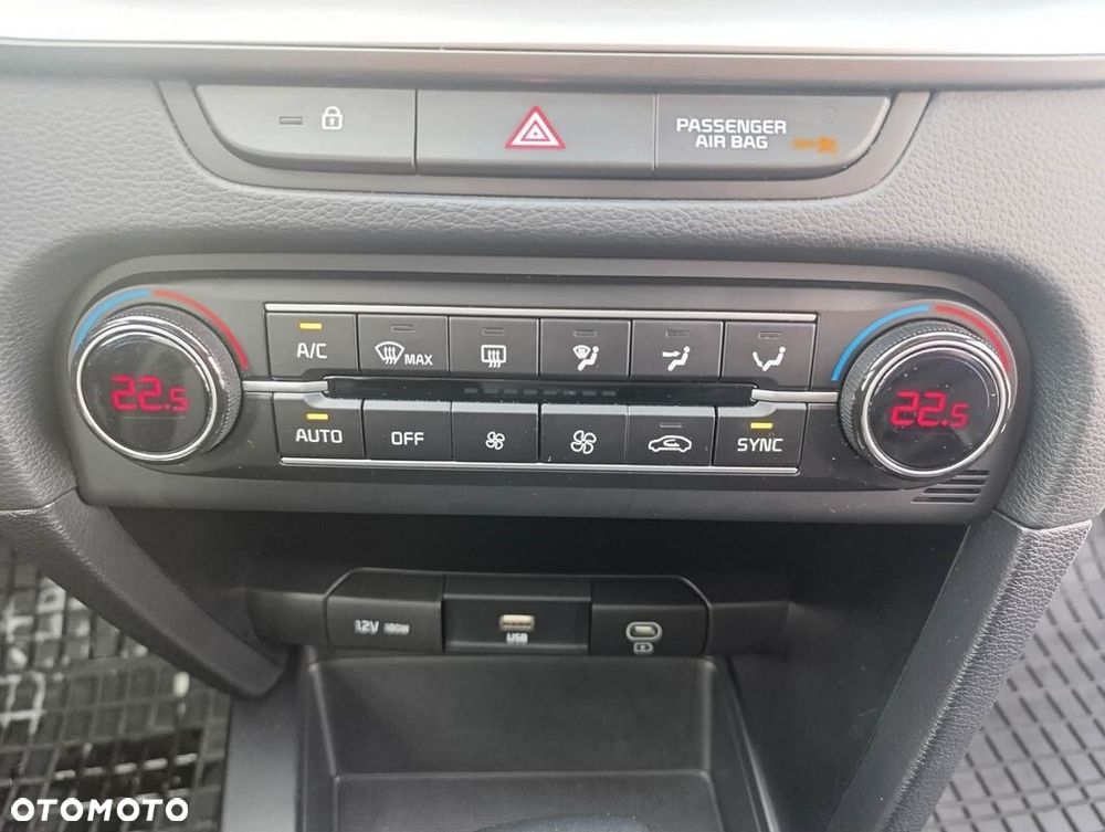 Kia XCeed 1.5 T-GDI M DCT - 16