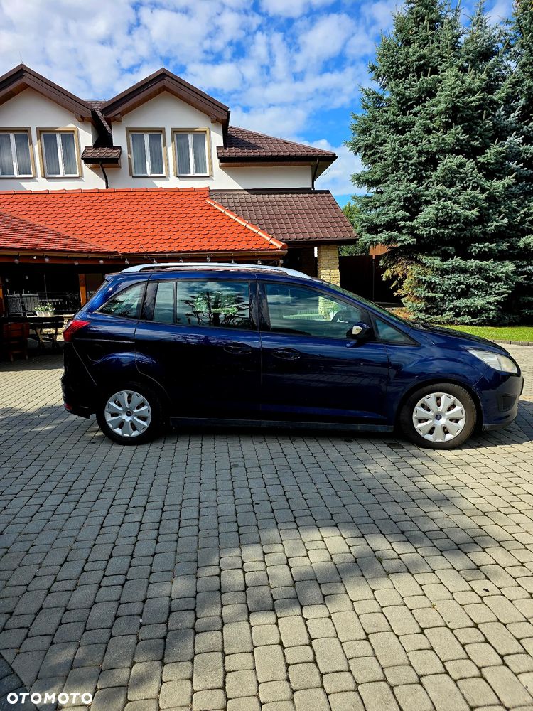Ford Grand C-MAX - 16