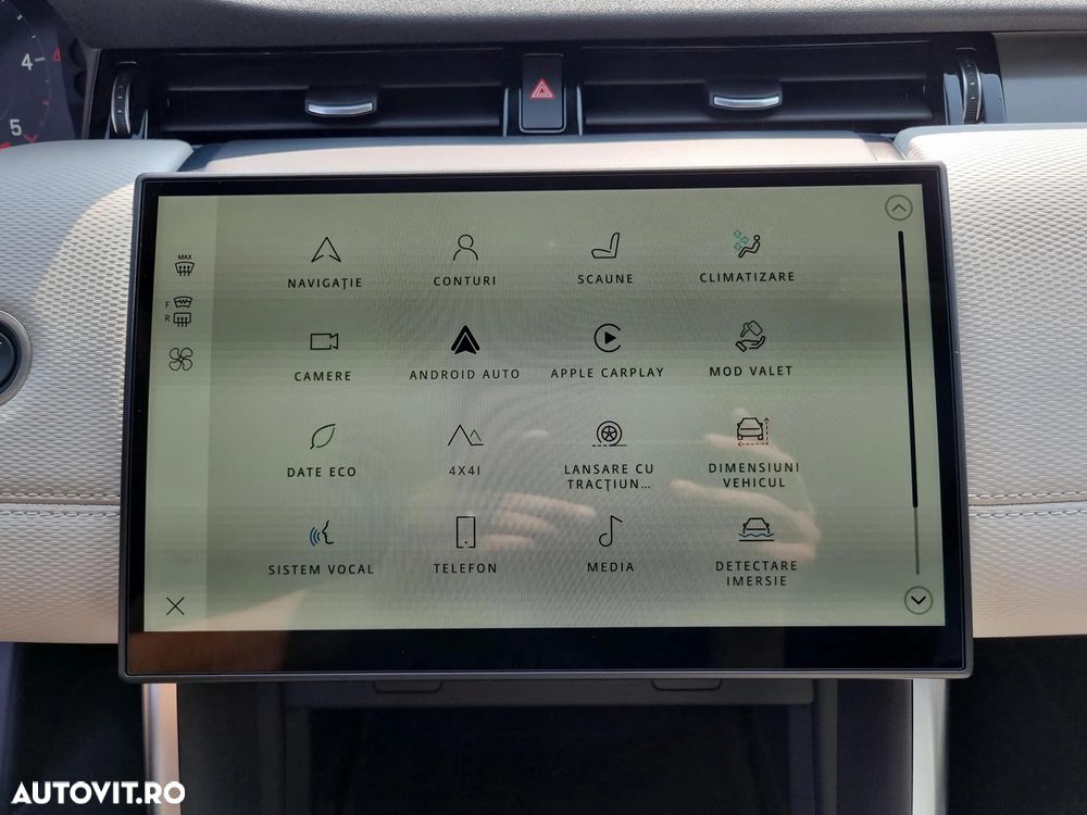 Land Rover Discovery Sport 2.0 D165 R-Dynamic MHEV SE - 17