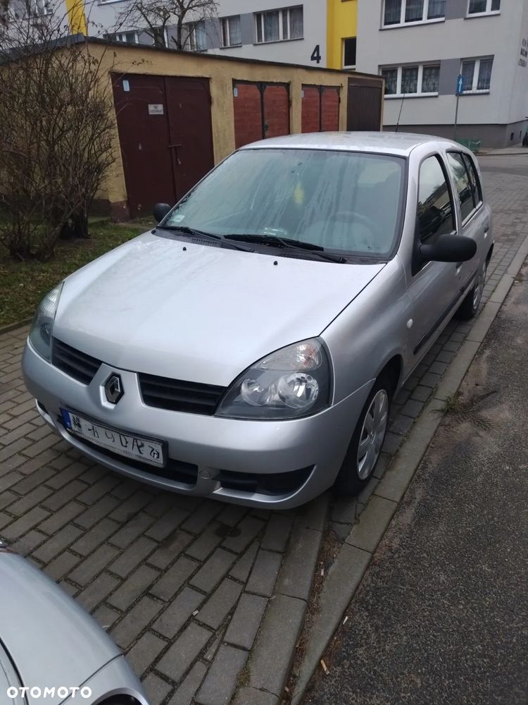 Renault Clio - 2