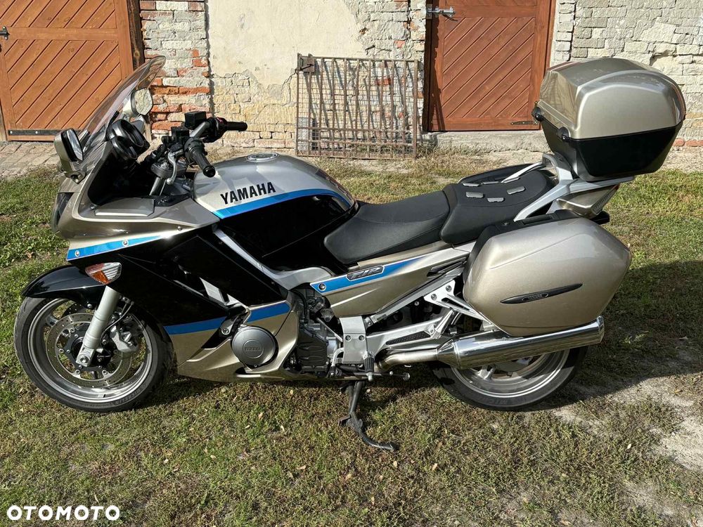Yamaha FJR - 4