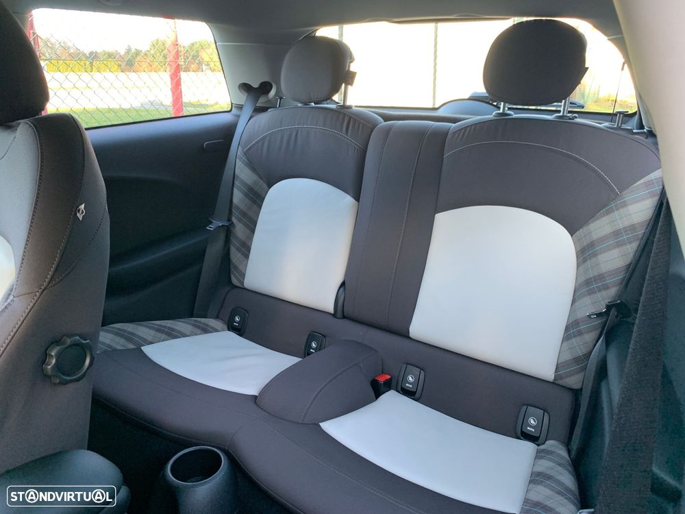 MINI 3 Portas One D - 14