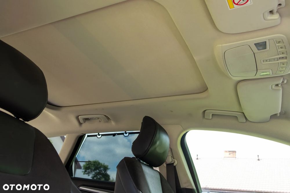 Ford Mondeo 2.0 TDCi Titanium - 22
