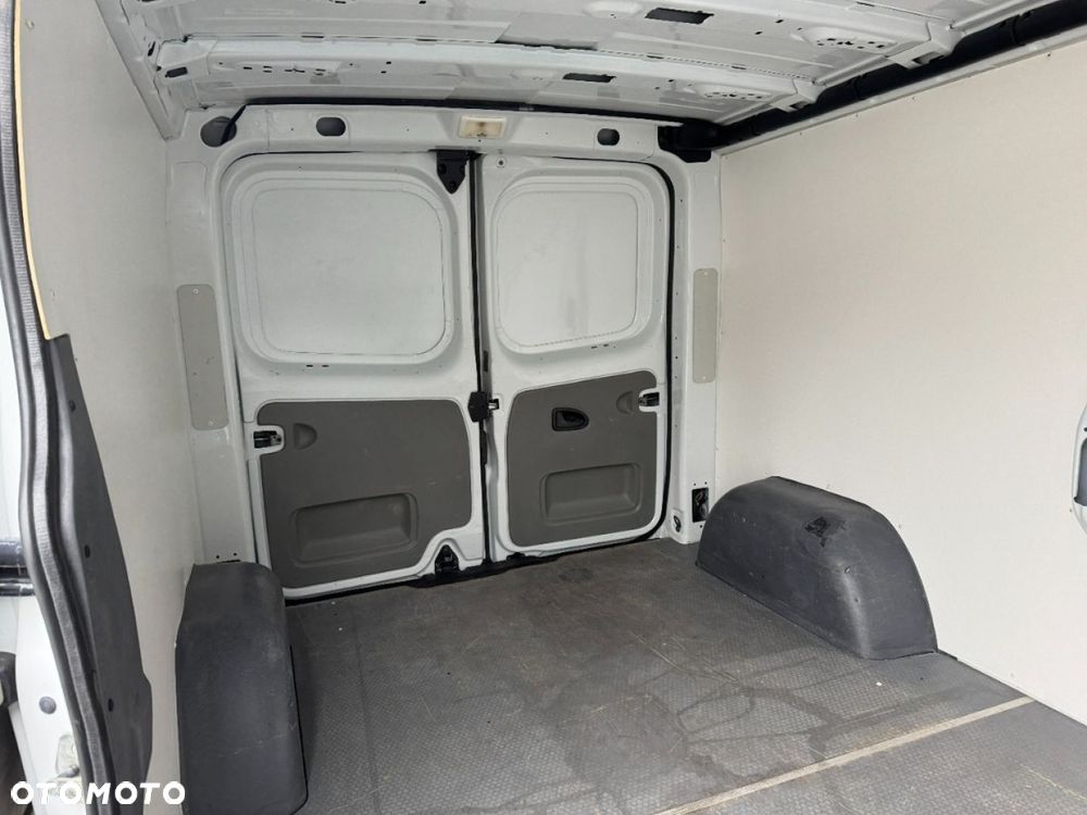 Renault Trafic - 29