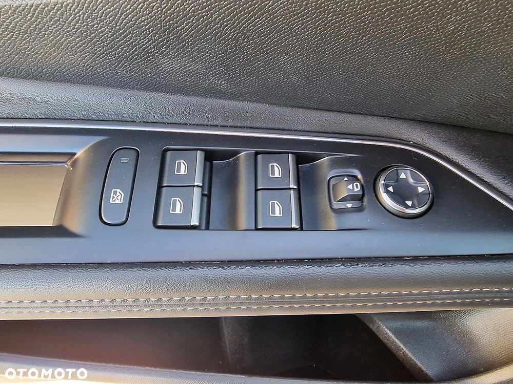 Peugeot 3008 1.5 BlueHDi GT Pack S&S EAT8 - 13