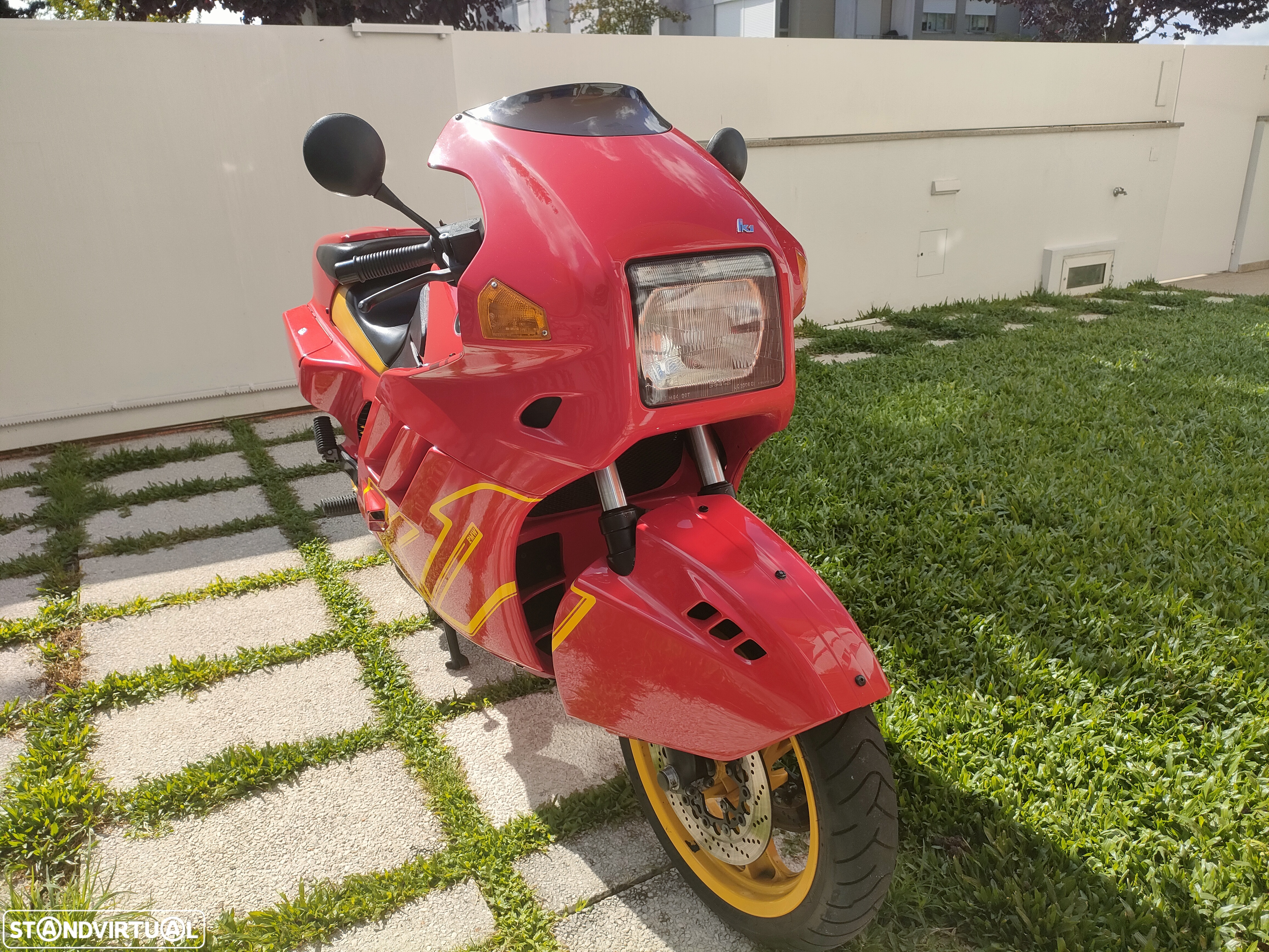 BMW K1 - 2