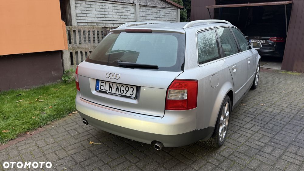 Audi A4 Avant - 4