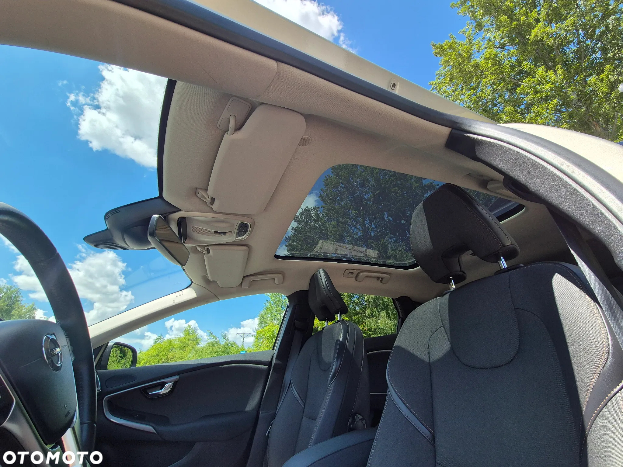 Volvo V40 Cross Country T4 Drive-E Momentum - 3