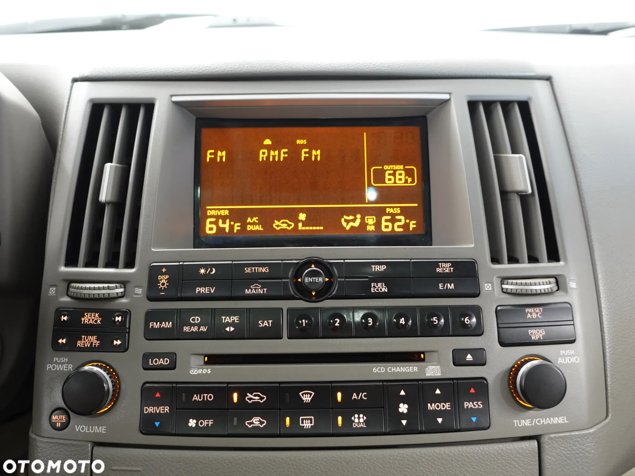 Infiniti FX FX35 - 32