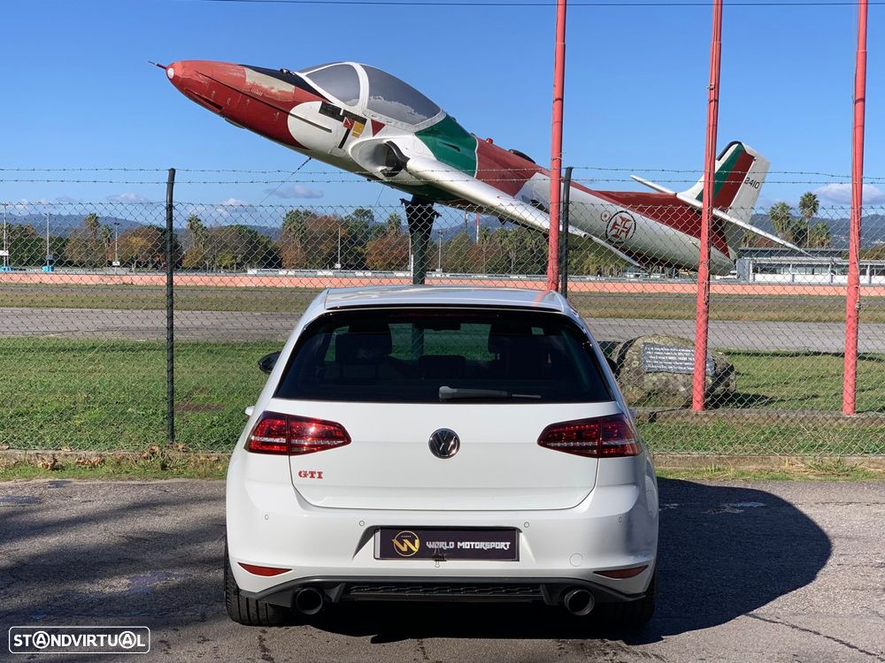 VW Golf 2.0 TSi GTi - 4