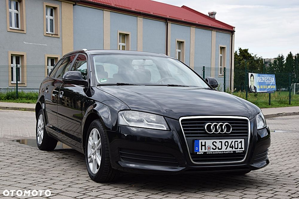 Audi A3 Sportback 1.4 TFSI Ambiente - 2