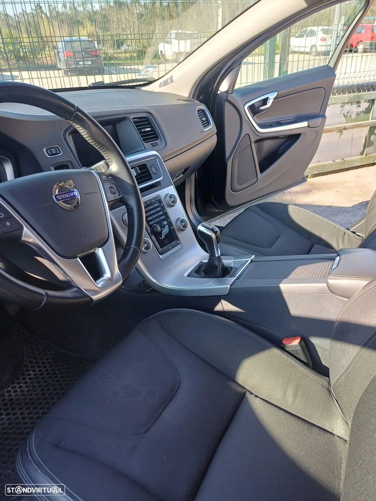 Volvo V60 - 13
