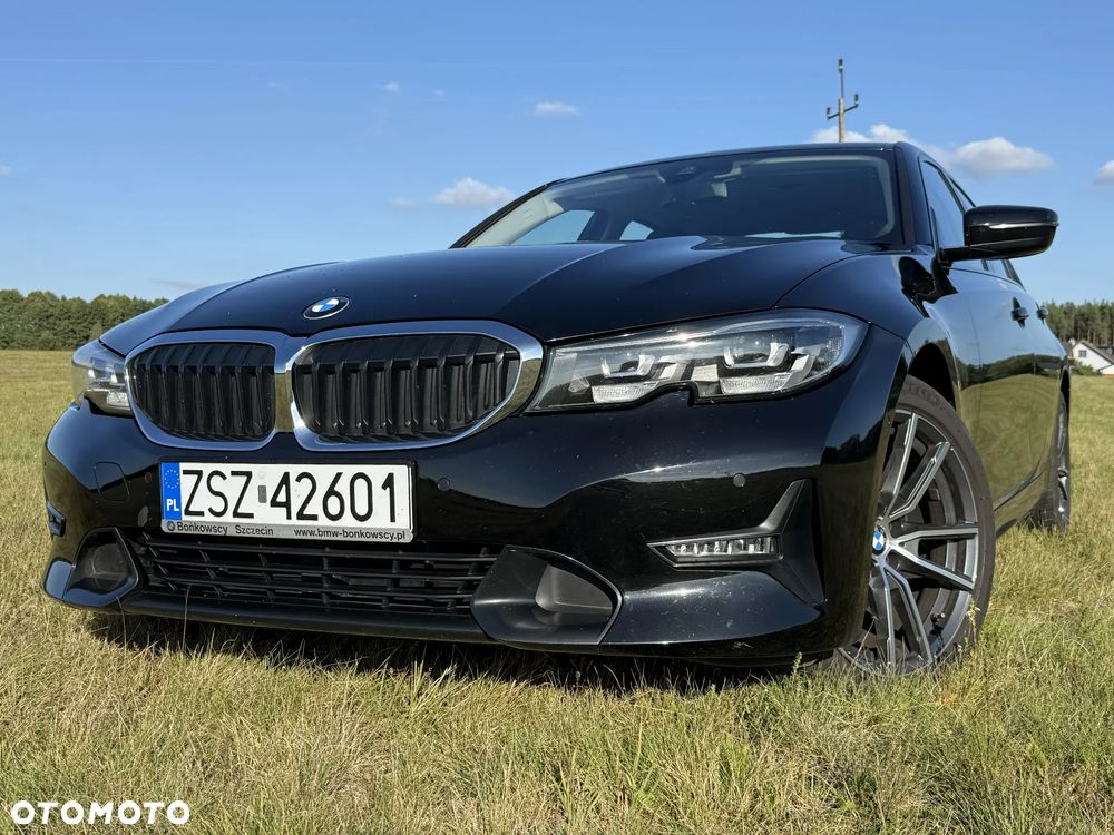 BMW Seria 3 320d Sport Line - 3