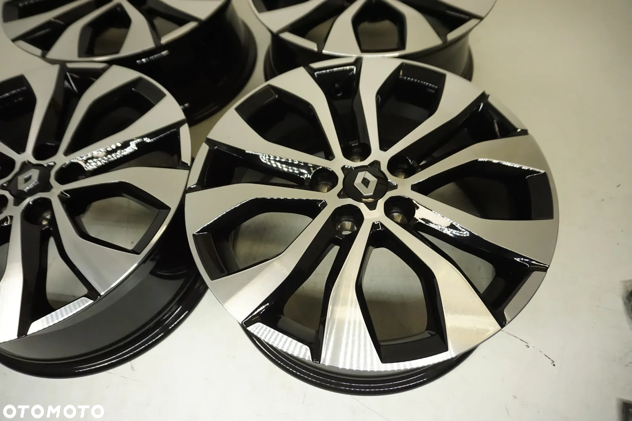 FELGI ALUMINIOWE 17 RENAULT SYMBIOZ EXPRESS ZOE  CAPTUR II KADJAR KOLEOS MEGANE SCENIC TALISMAN ESPACE LAGUNA III FLUENCE KANGOO ORYGINAŁ - 5