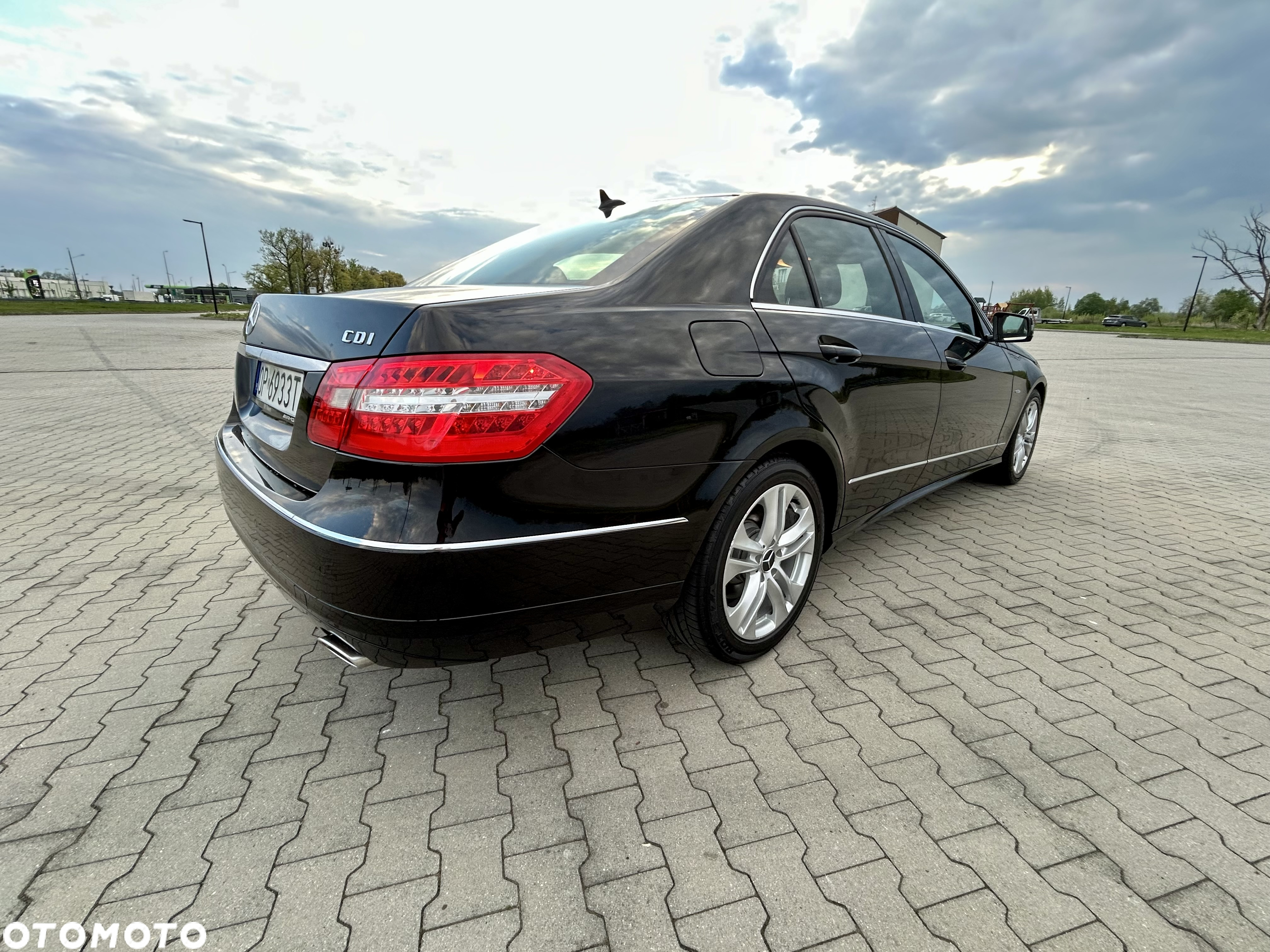 Mercedes-Benz Klasa E 350 CDI BlueEff Avantgarde - 18