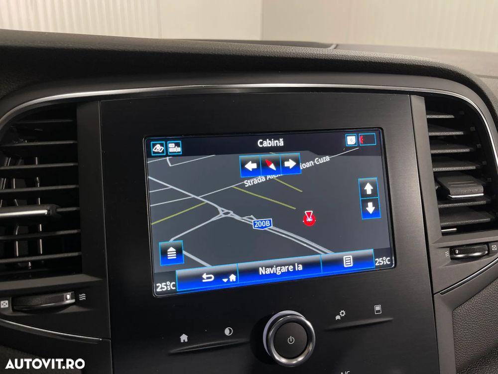 Renault Megane TCe EDC Zen - 13