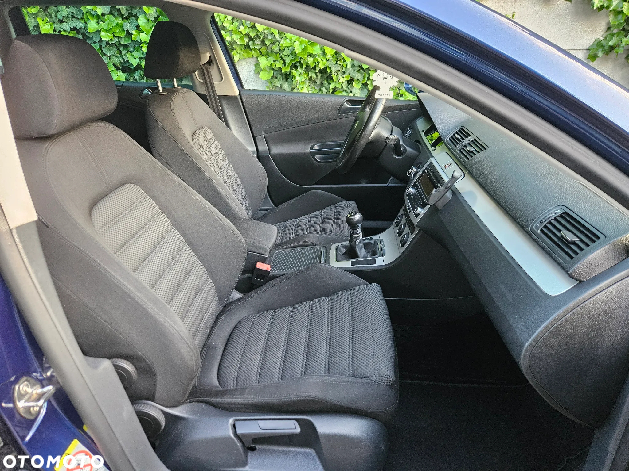 Volkswagen Passat Variant 2.0 TDI DPF Sportline - 16
