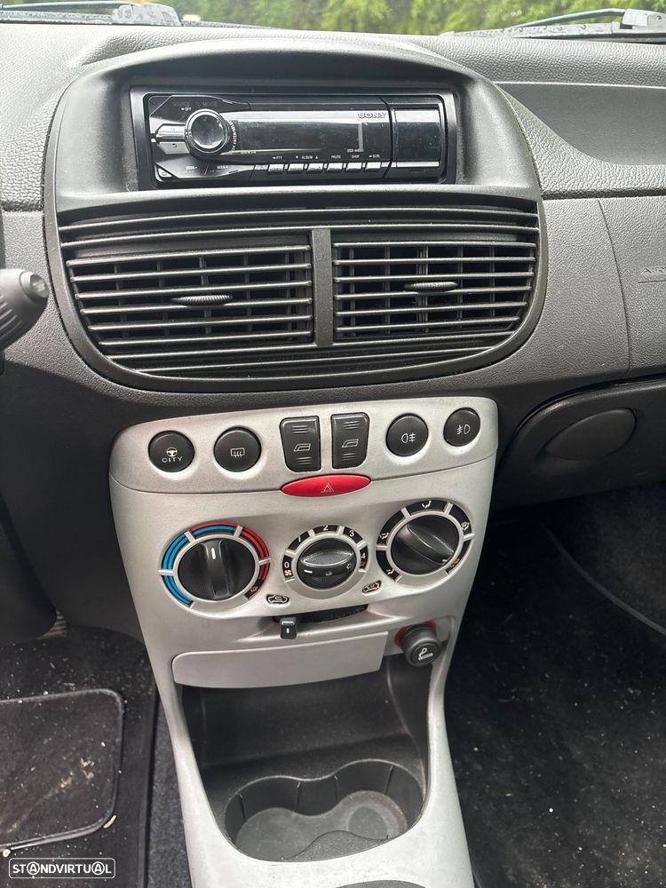 Fiat Punto 70 JTD Multijet Dynamic - 10