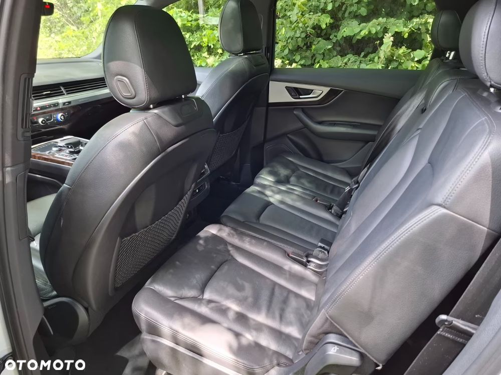 Audi Q7 - 9