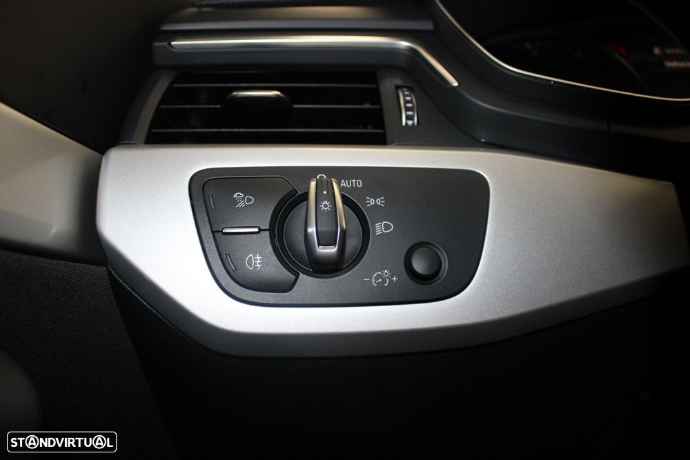 Audi A4 Avant 2.0 TDI S tronic - 12