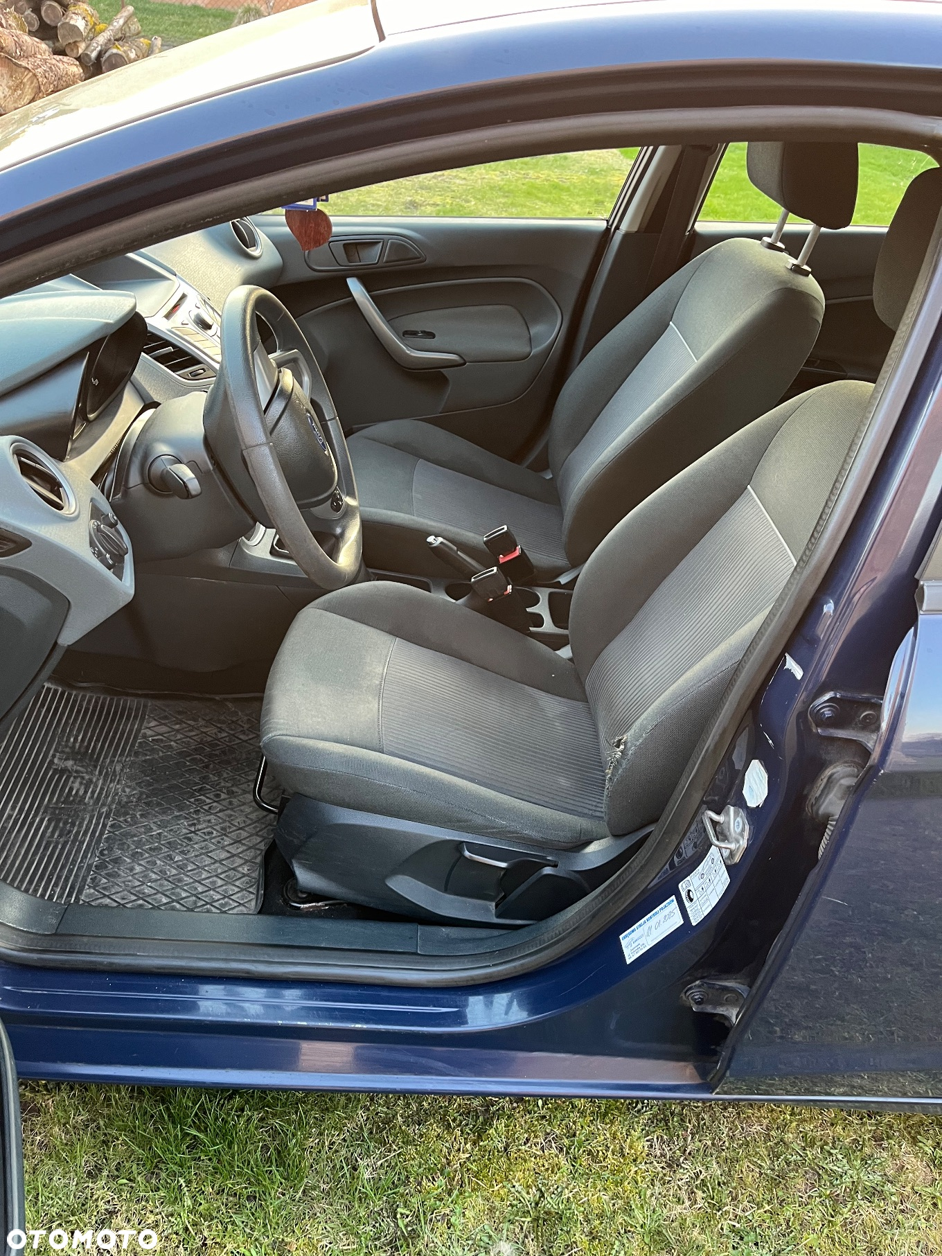 Ford Fiesta 1.4 TDCi Ambiente - 5