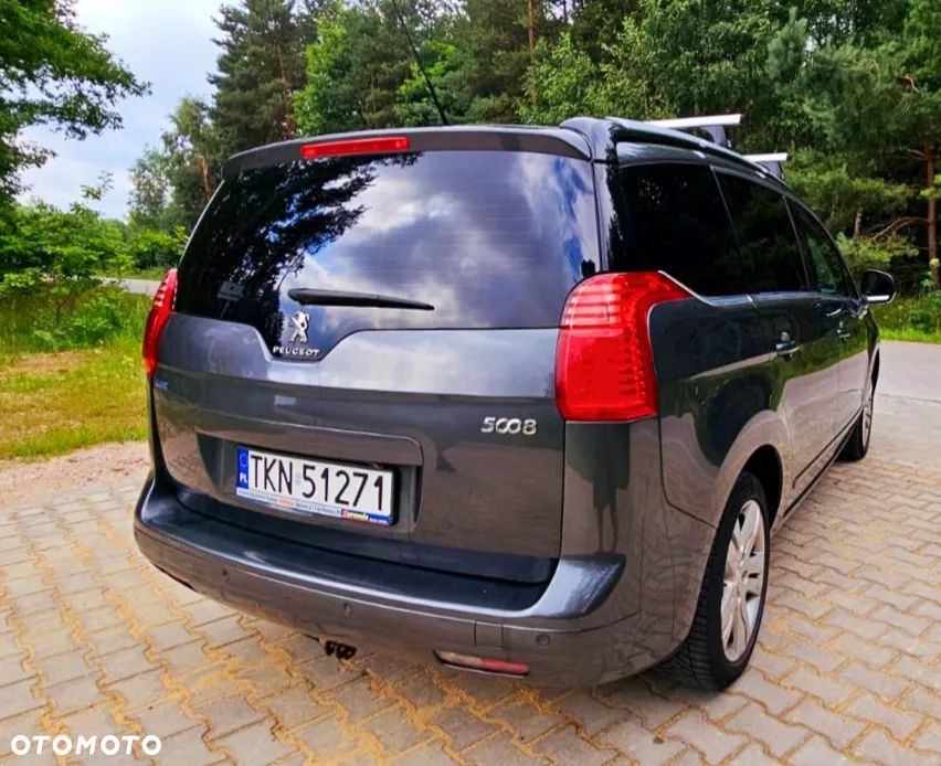 Peugeot 5008 - 5