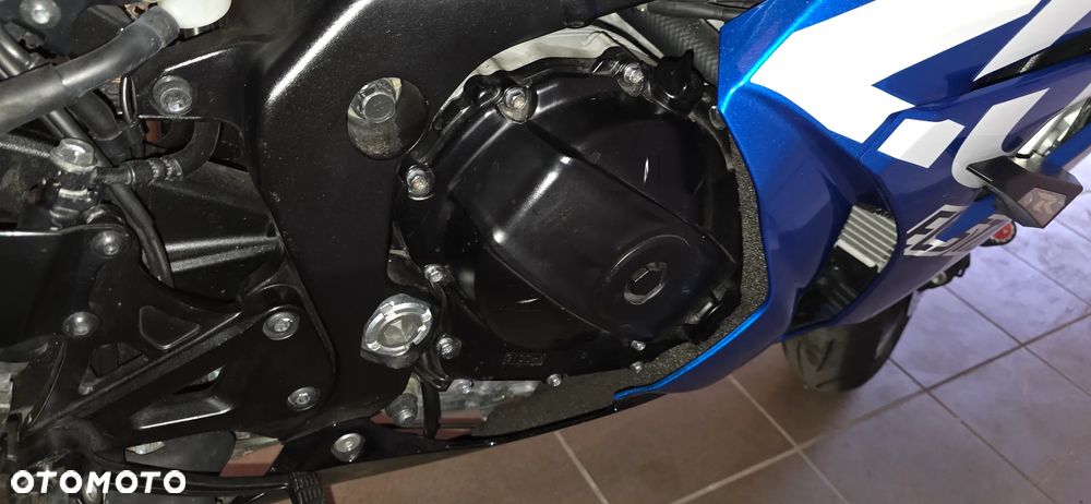 Suzuki GSX-R - 5