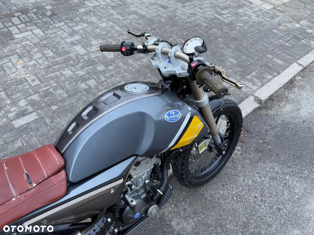 Mondial HPS 125 - 23