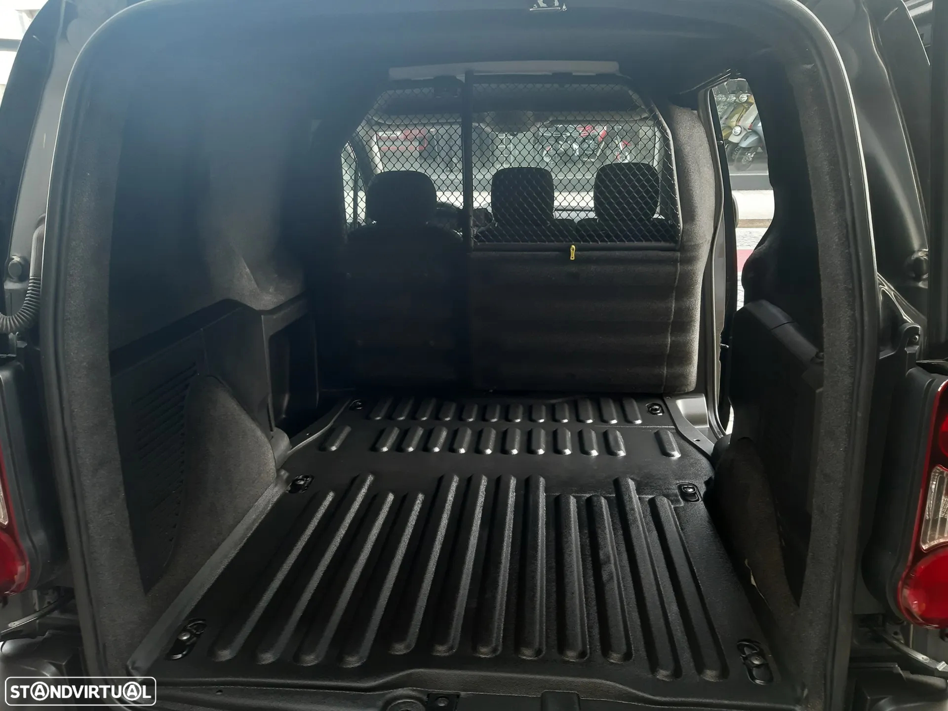 Citroën Berlingo 3 Lugares 100 Cv - 8