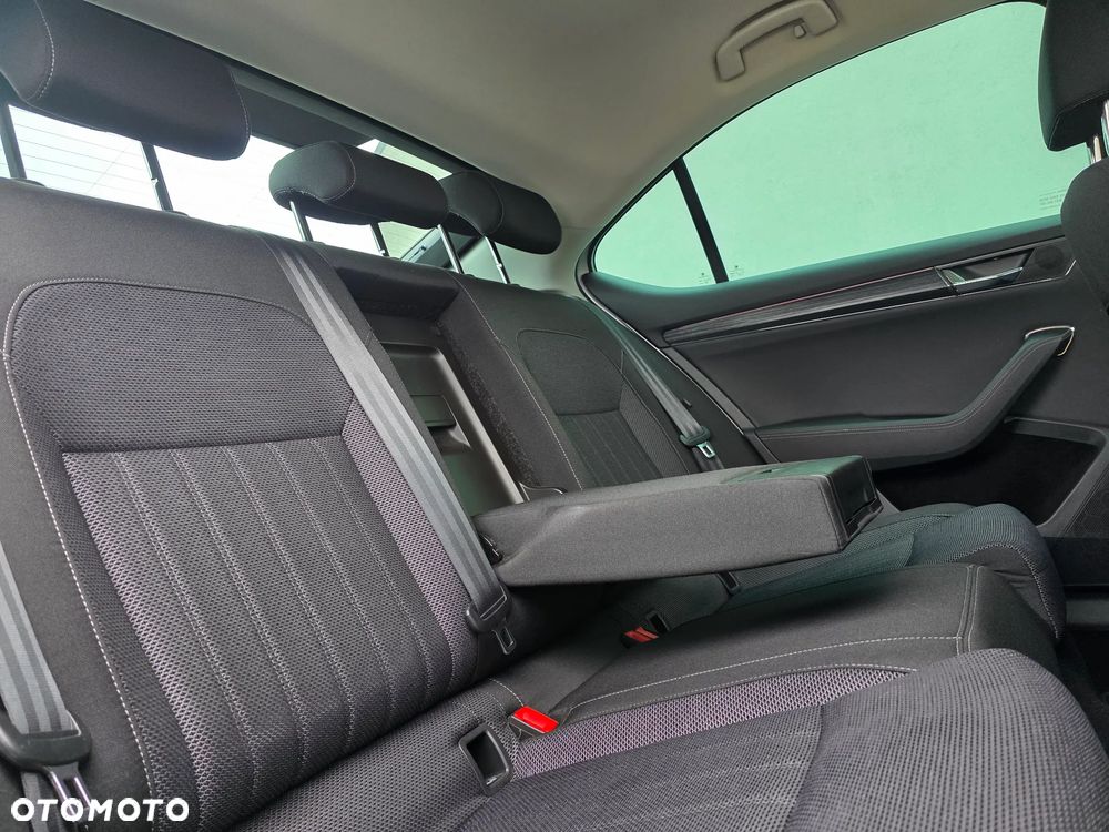 Skoda Superb 2.0 TSI L&K DSG - 16