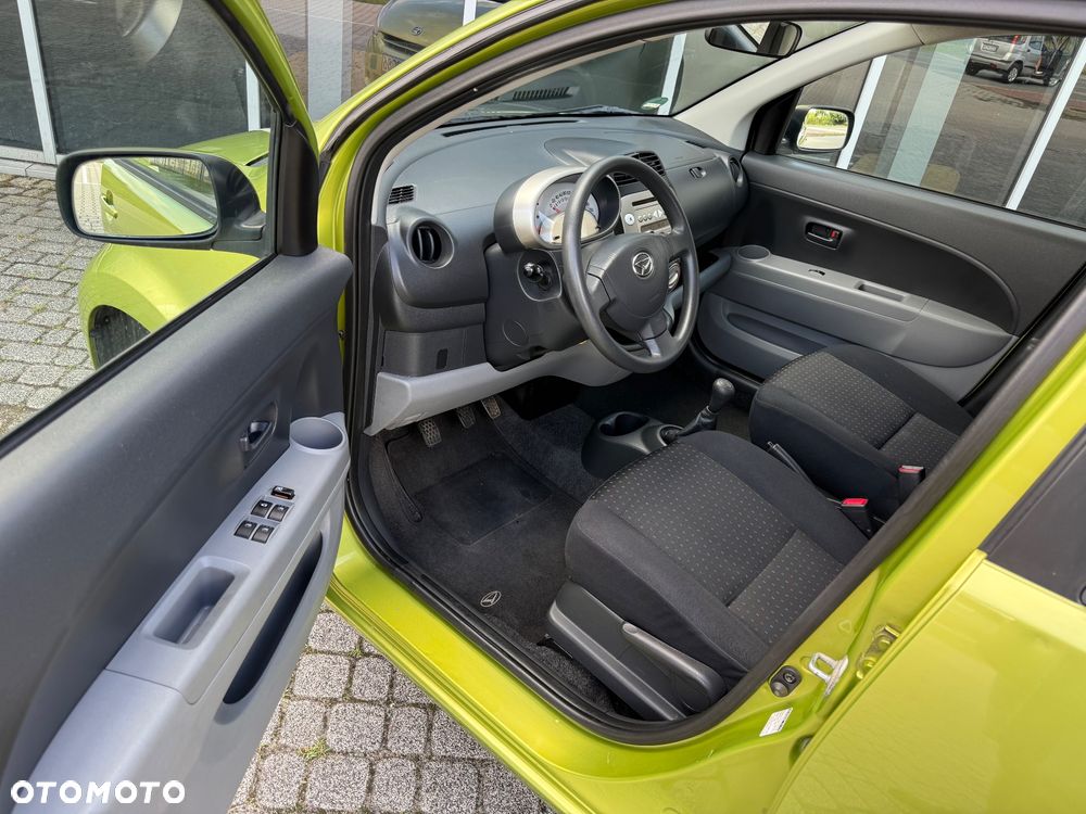 Daihatsu Sirion 1.0 - 12
