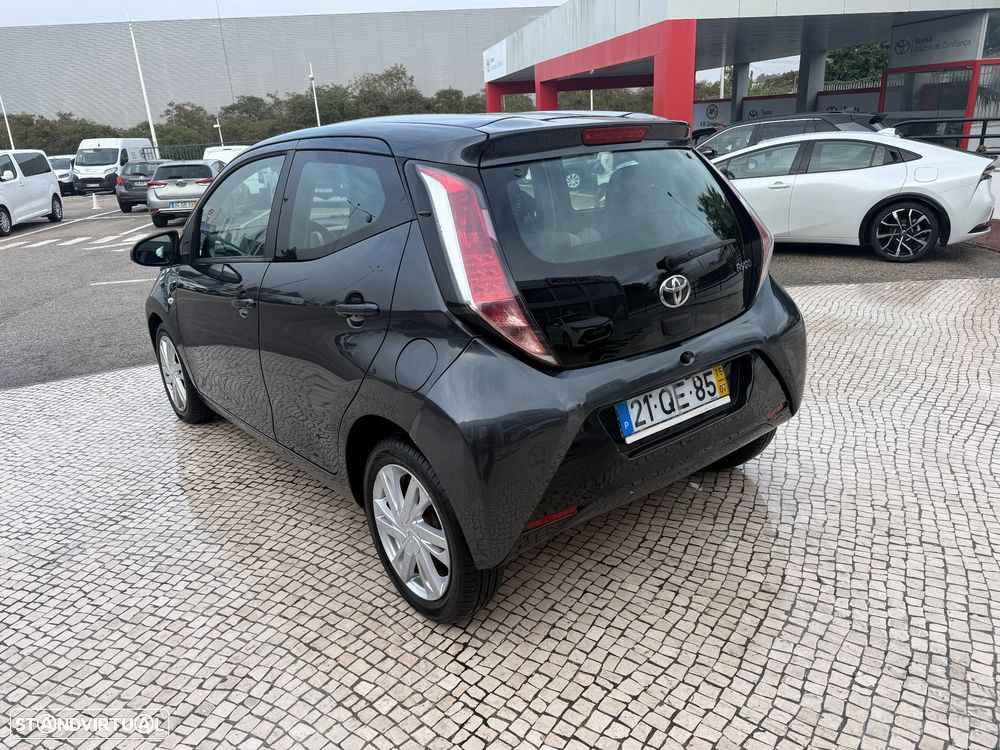 Toyota Aygo 1.0 X-Play Plus+X-Touch +TSS MM - 3
