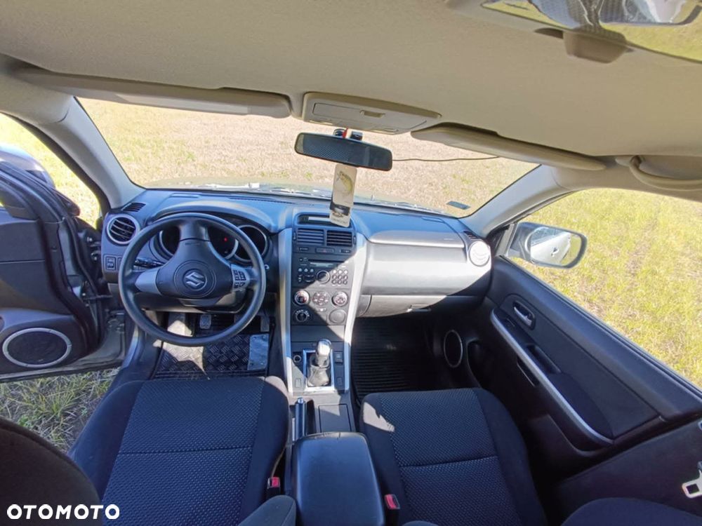 Suzuki Grand Vitara 1.9 DDiS - 4
