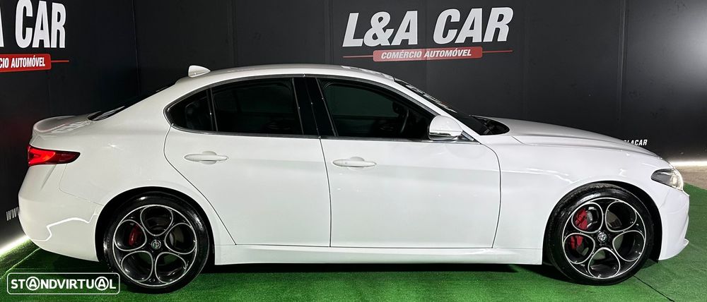 Alfa Romeo Giulia 2.2 D Super AT8 - 3