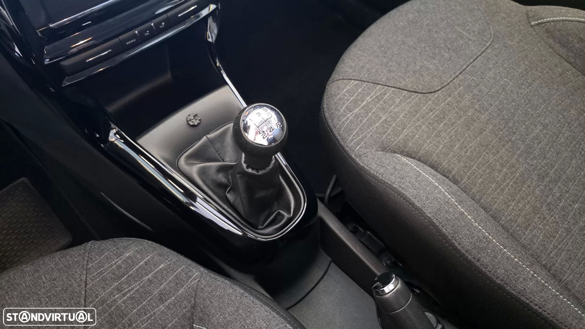 Citroën C3 1.6 BlueHDi Exclusive - 36