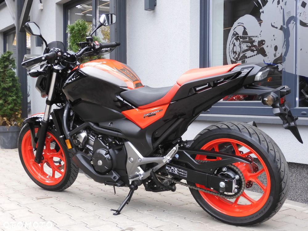 Honda NC - 35