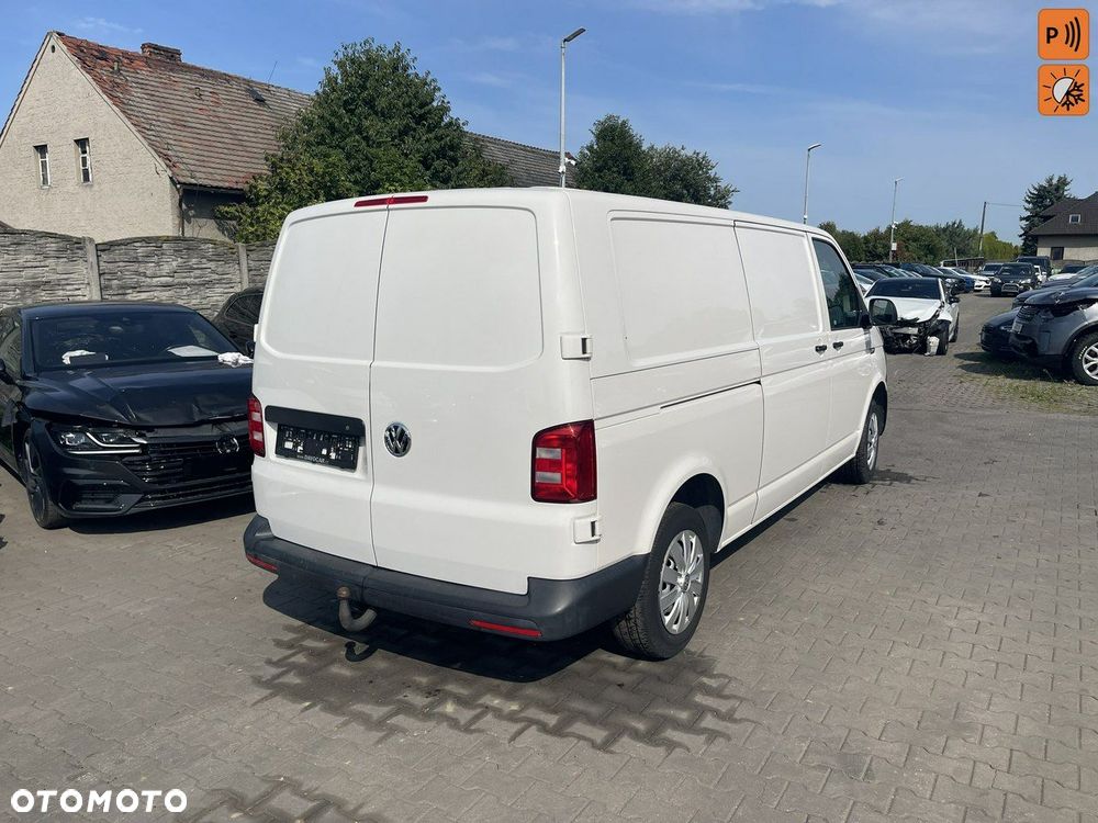 Volkswagen Transporter - 1