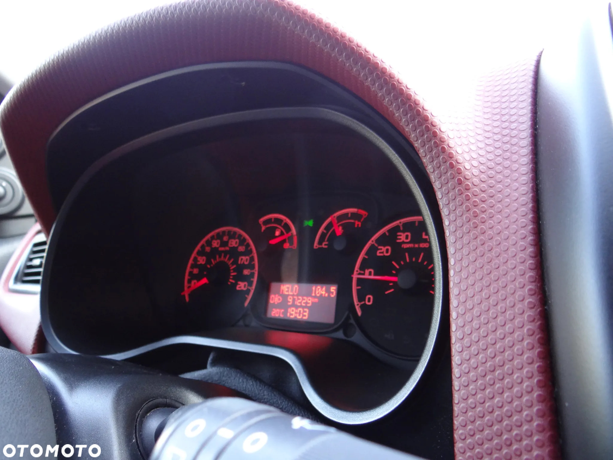 Fiat Doblo 1.4 16V Emotion - 31