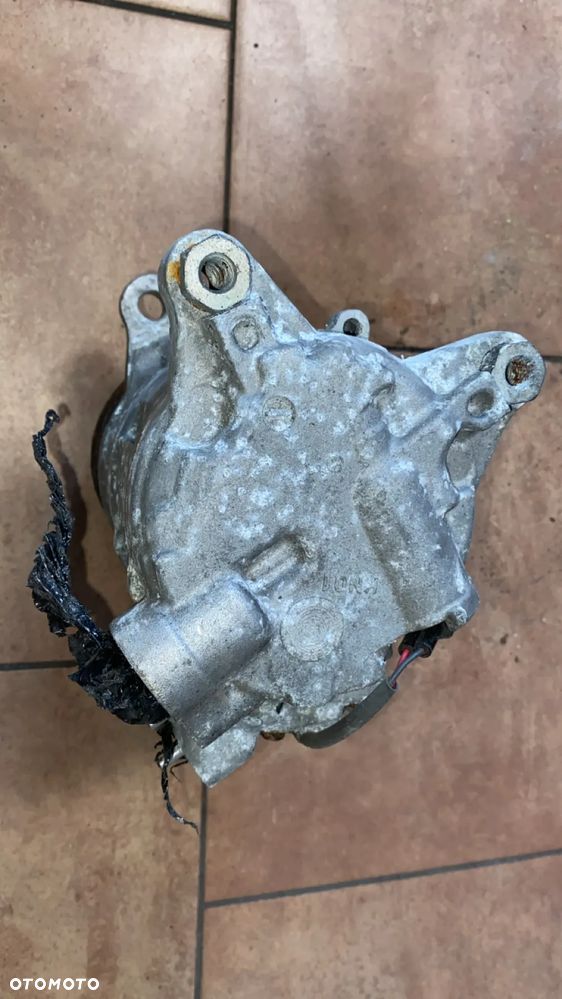 SPRĘŻARKA KOMPRESOR KLIMATYZACJI BMW F10 F11 F20 F30 9225703 - 1